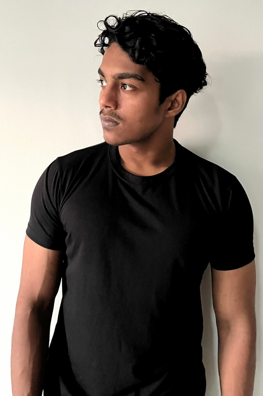 Round Neck Black Tee